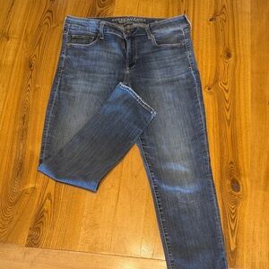 American Eagle Outfitters Medium Blue Stretch Jeans